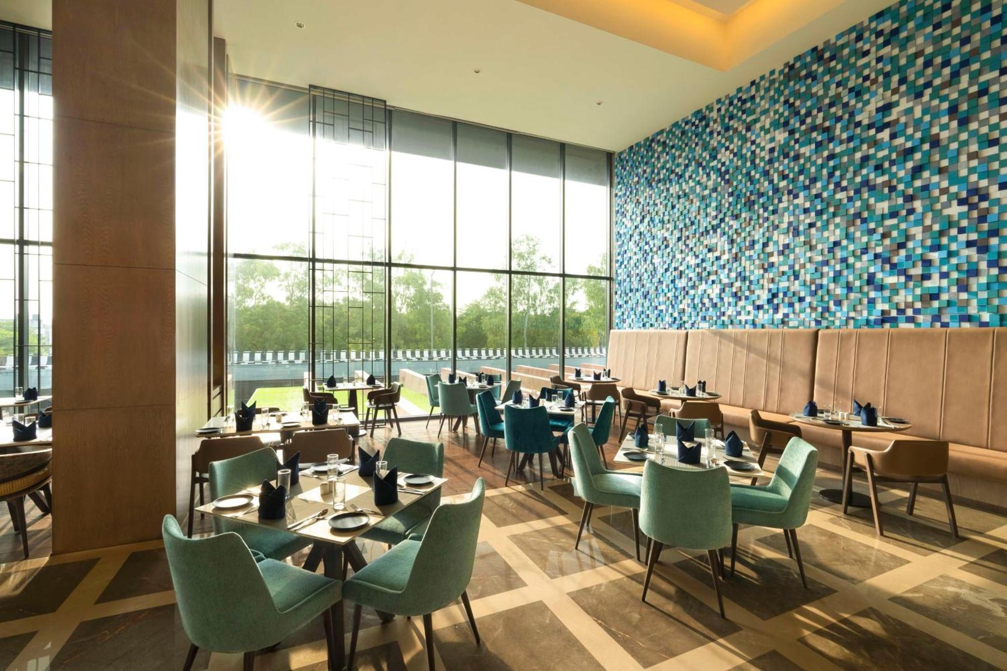 Hyatt Place Bharuch Bagian luar foto